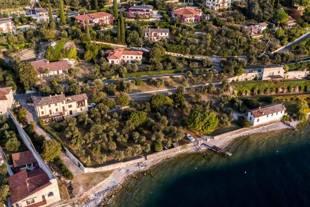 Oleandro Apartment Directly On The Lake Gargnano Exterior foto